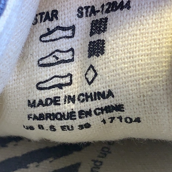 Taos denim jean almost NEW sneakers worn once! EUC - Picture 10 of 16